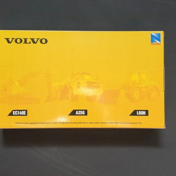Volvo construction vehicle set - Picture 2 of 3